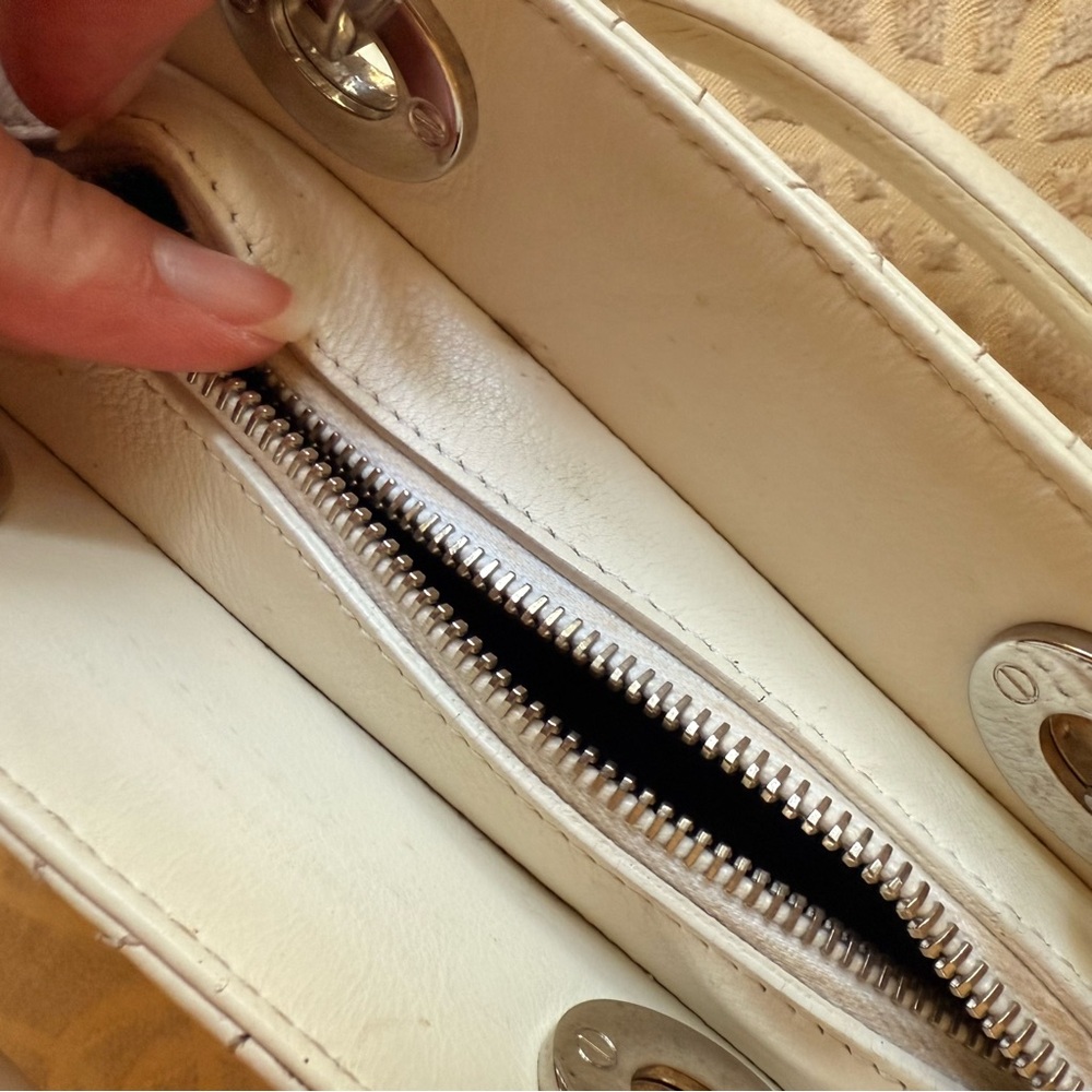 Vintage Calfskin Cannage Stitched Small East West Lady Dior White - Picture 7 of 16
